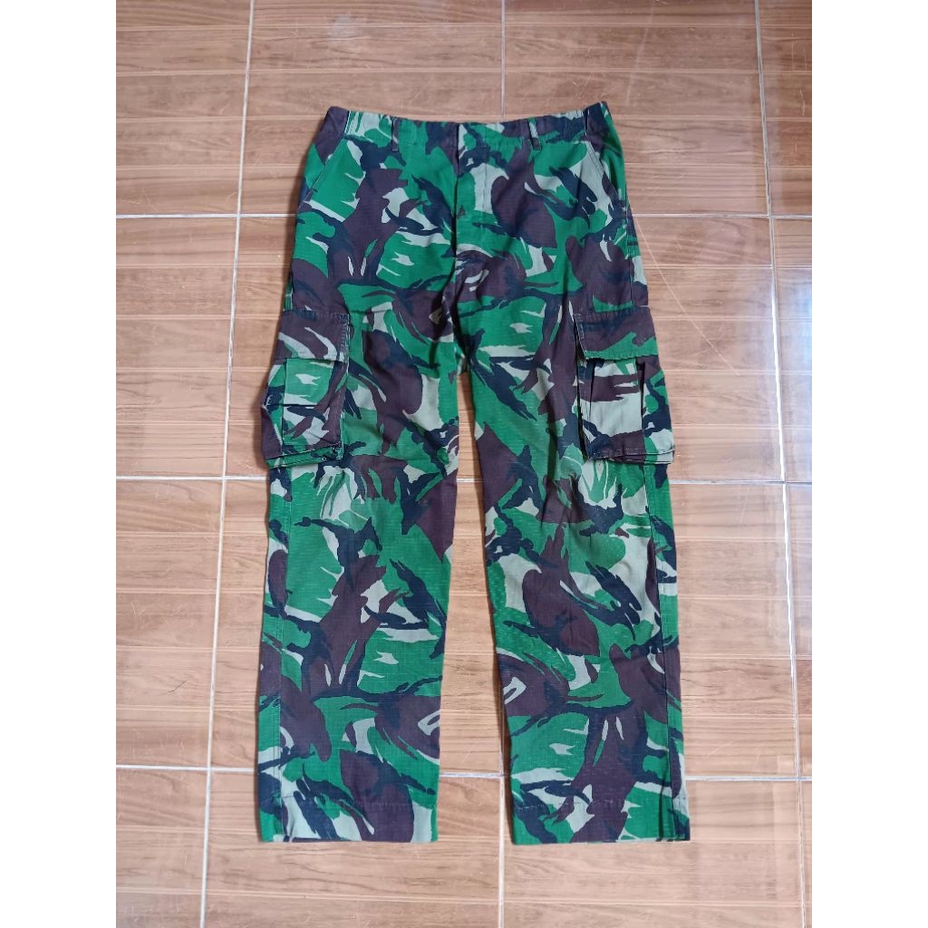 cargo pant military