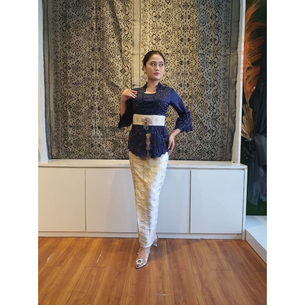 Kamen jadi songket Palembang/ Kamen jadi songket / Kamen jadi /asyuka kebaya / kebaya boutique