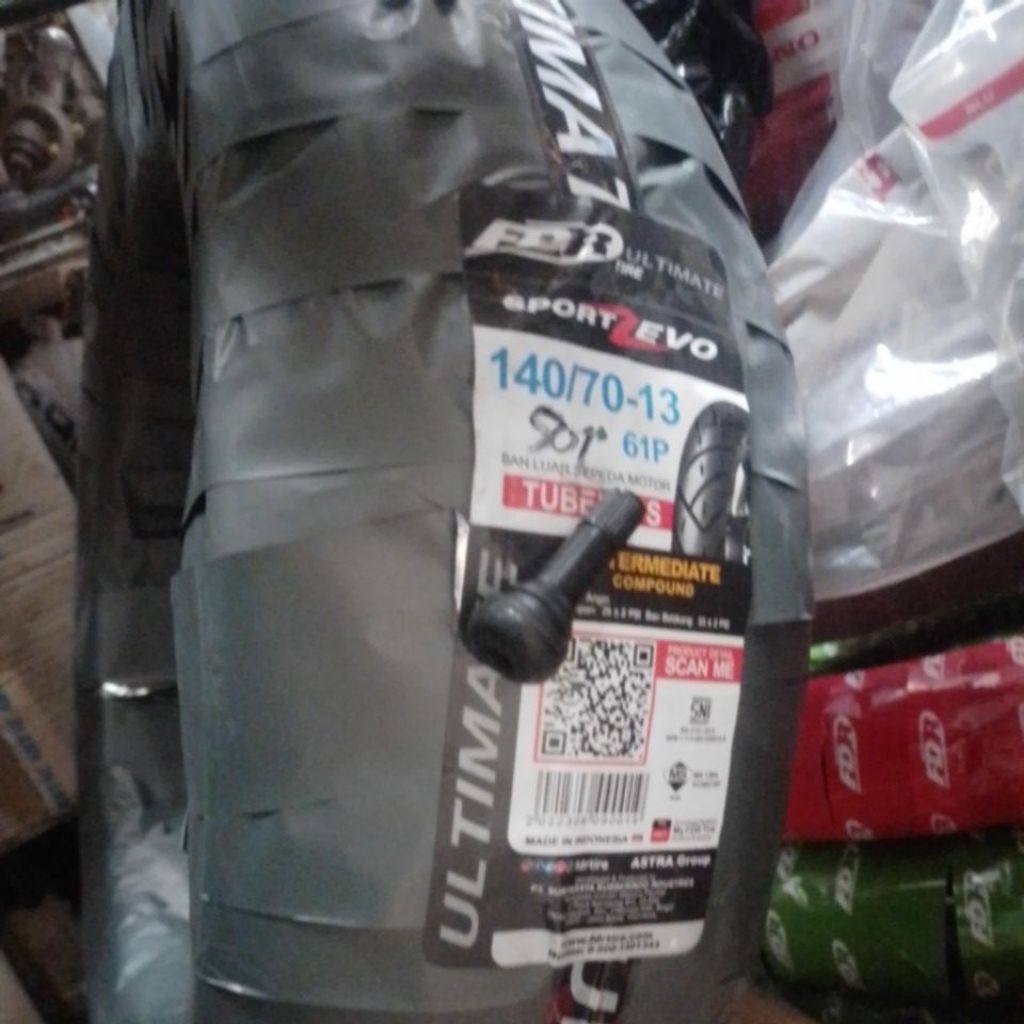 ban luar motor ring velq 13 tubeless fdr 140/70-13+PENTIL TUBLES nmax pcx belakang