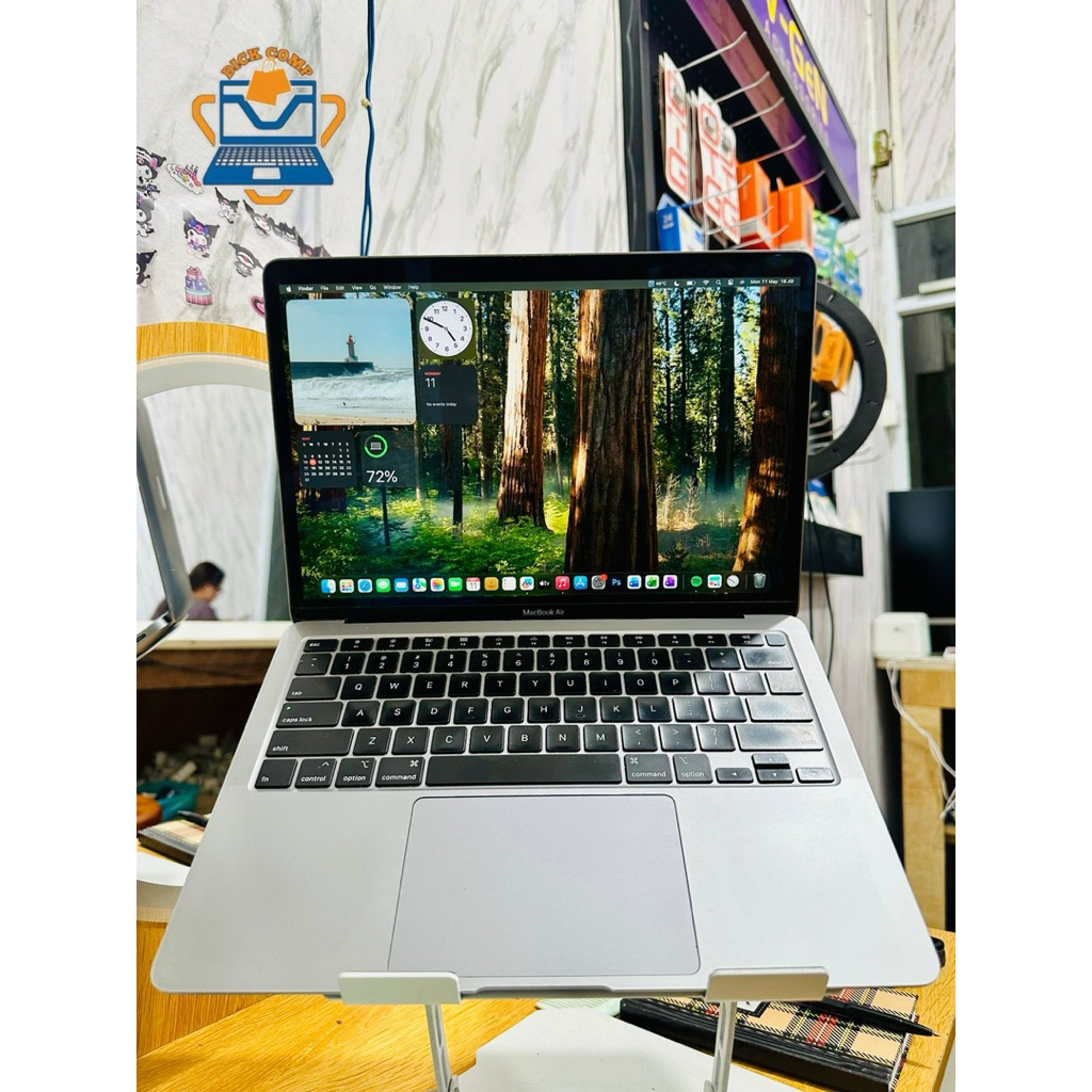MacBook Air 2020. core i7. ram 16/256gb ssd. normal
