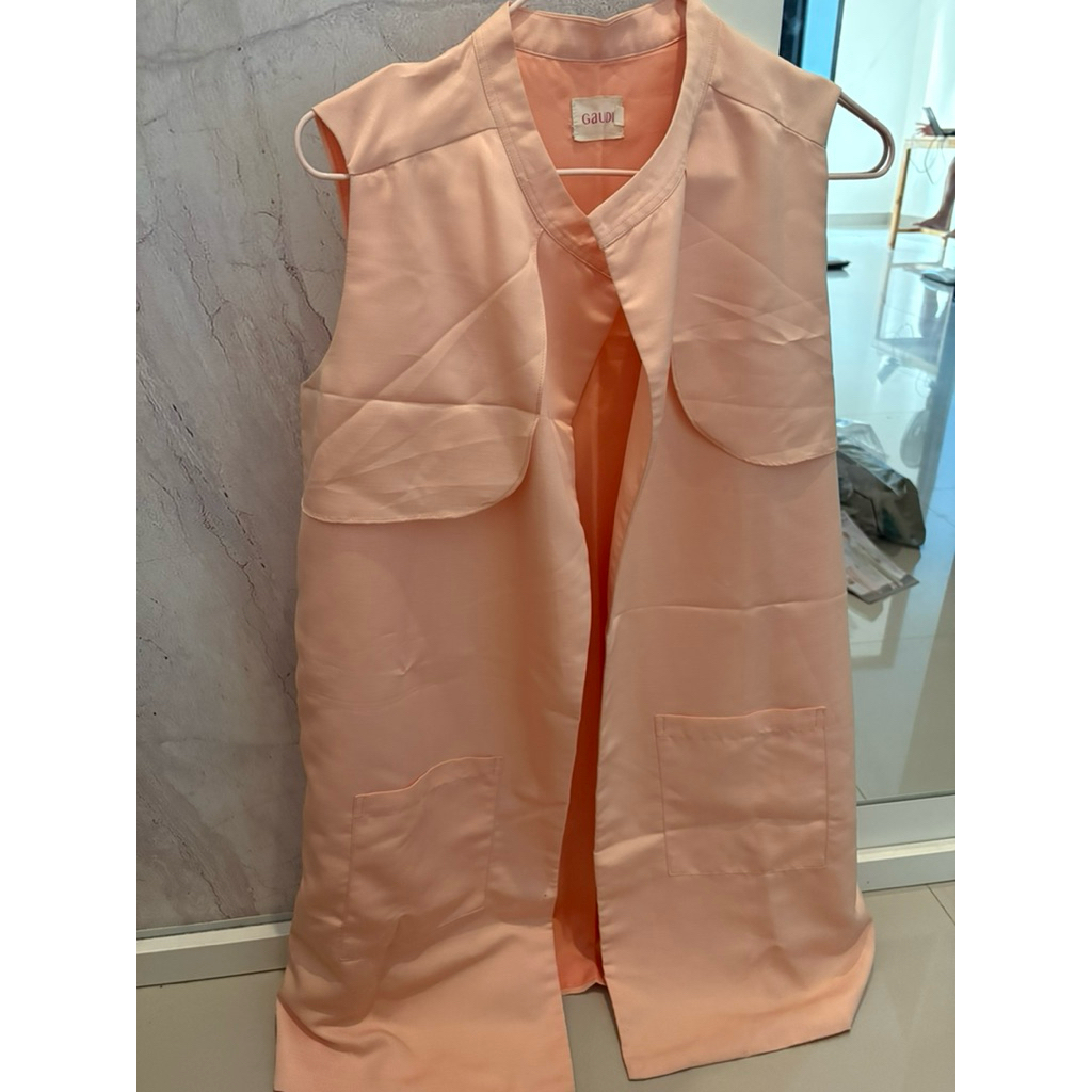 Preloved Vest Gaudi (M)