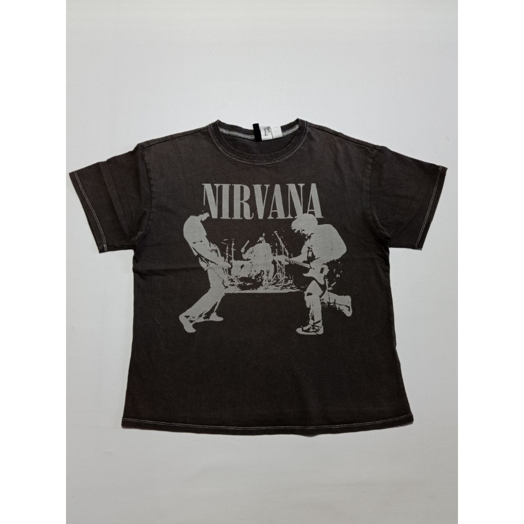 Kaos Band Nirvana Official Merchandise ©2022 Warna Abu Size S Second Brand Divided H&M