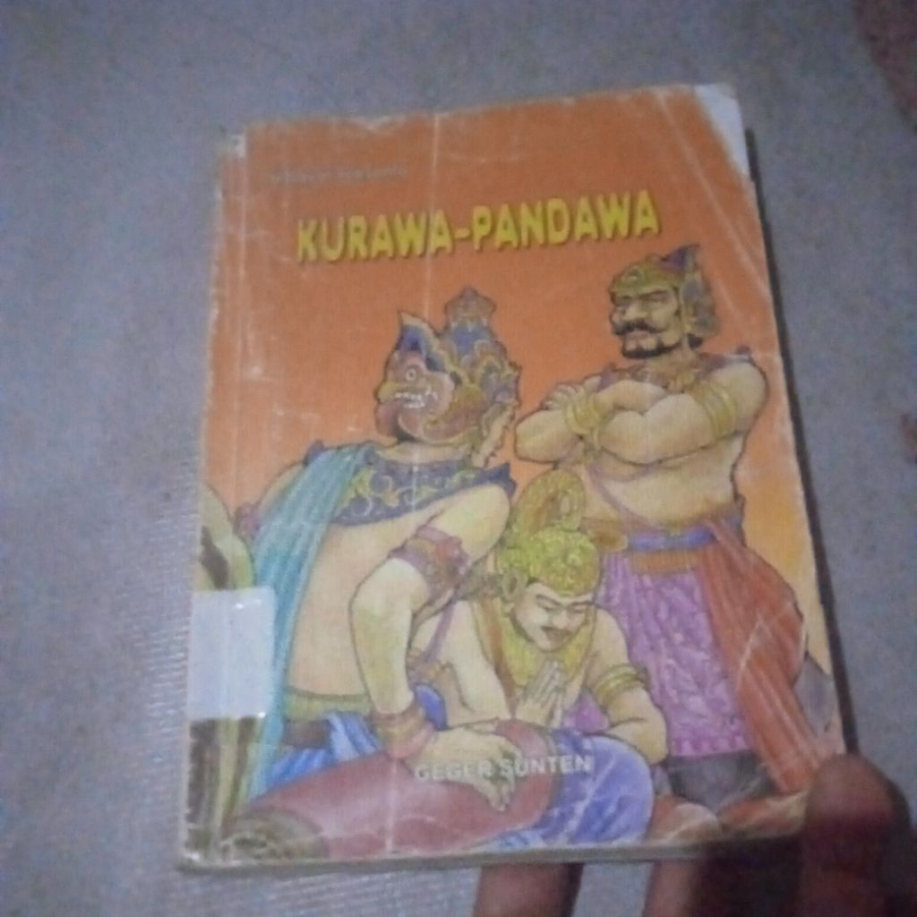 buku Kurawa - Pandawa, kisah tokoh - tokoh pewayangan, Berbhs Sunda, buku original jadul
