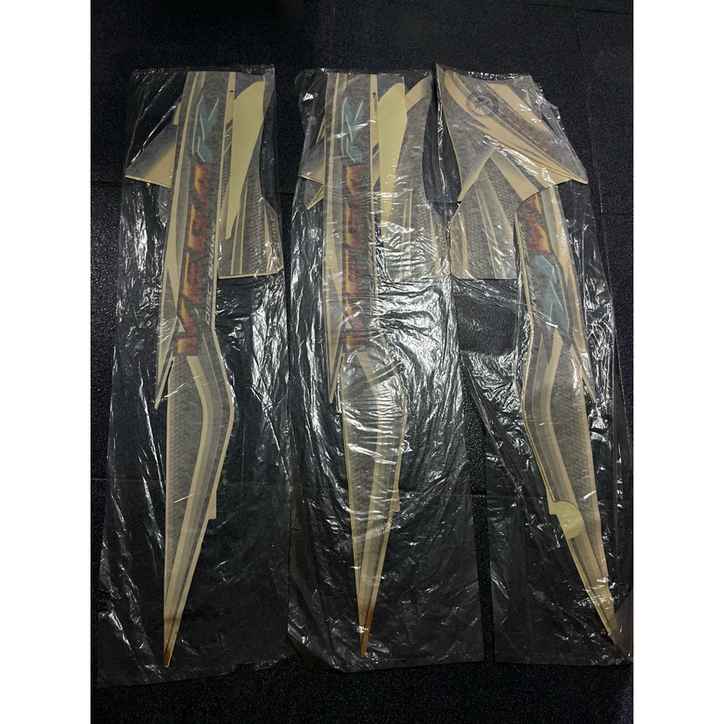 satriping vega r lama 2005 biru putih laminasi stok lama