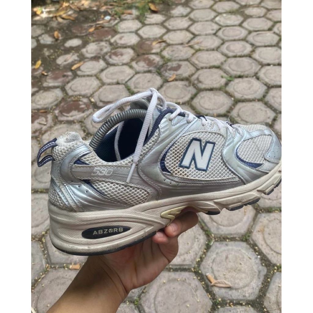 Preloved New Balance 530
