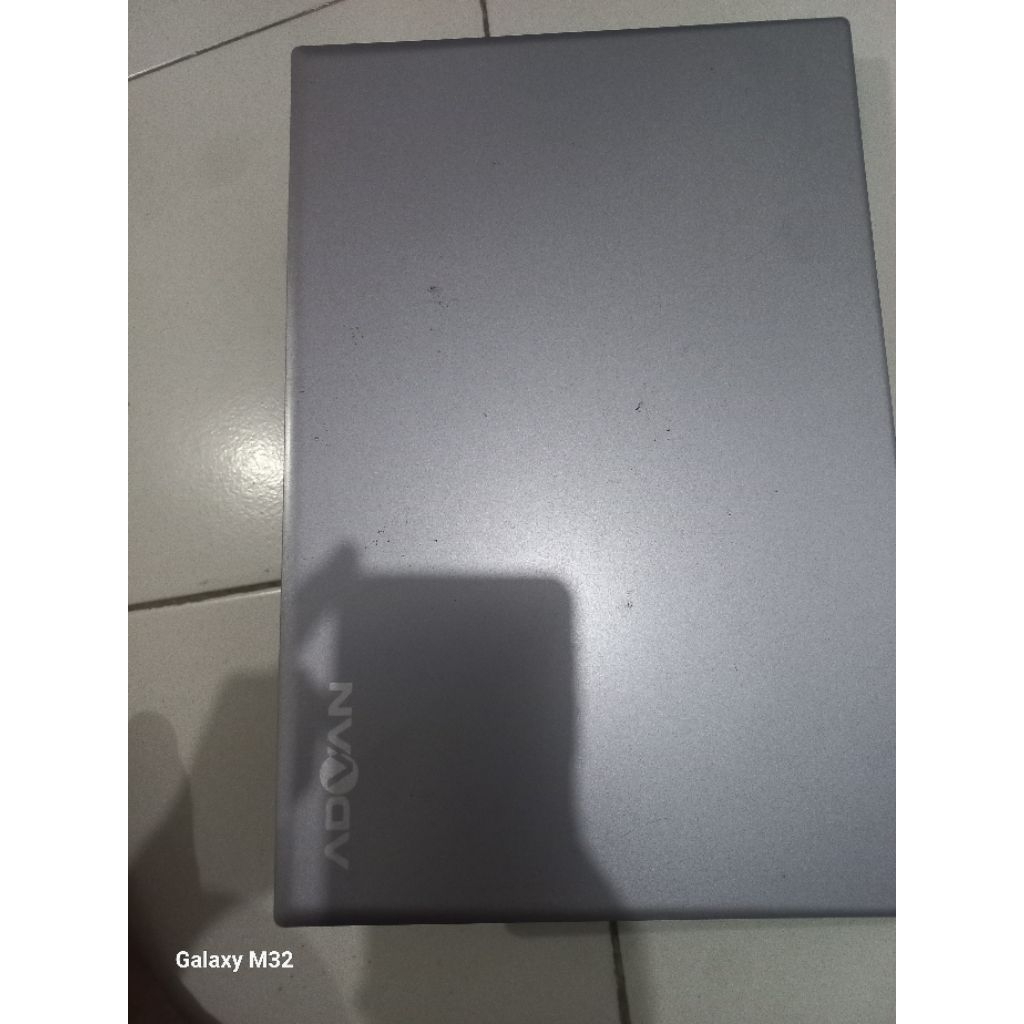 laptop advan