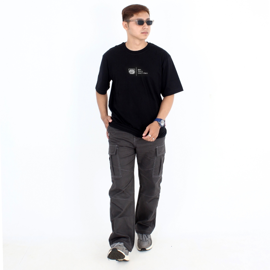 Skaters T-shirt Ninety Two VF058 Black - Kaos Regular Fit