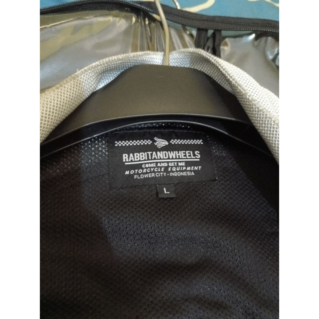 Jaket Rabbit and Wheels