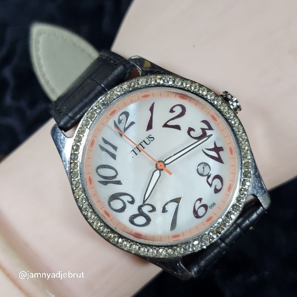 Jam Titus 06-1244 All Stainless Steel Silver White Diamond Bekas
