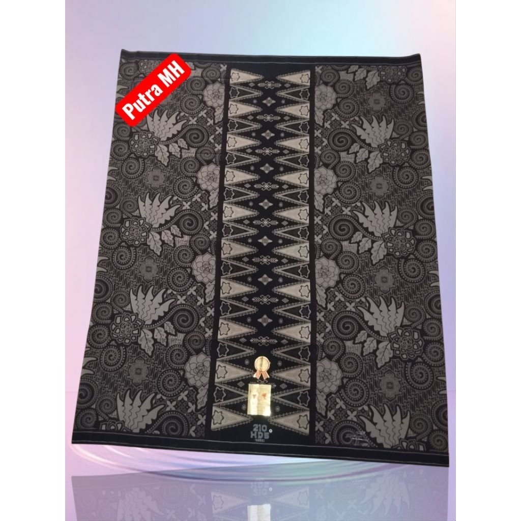 SARUNG HDS BATIK TERBARU_ BATIK HITAM PUTIH_SARUNG HALUS