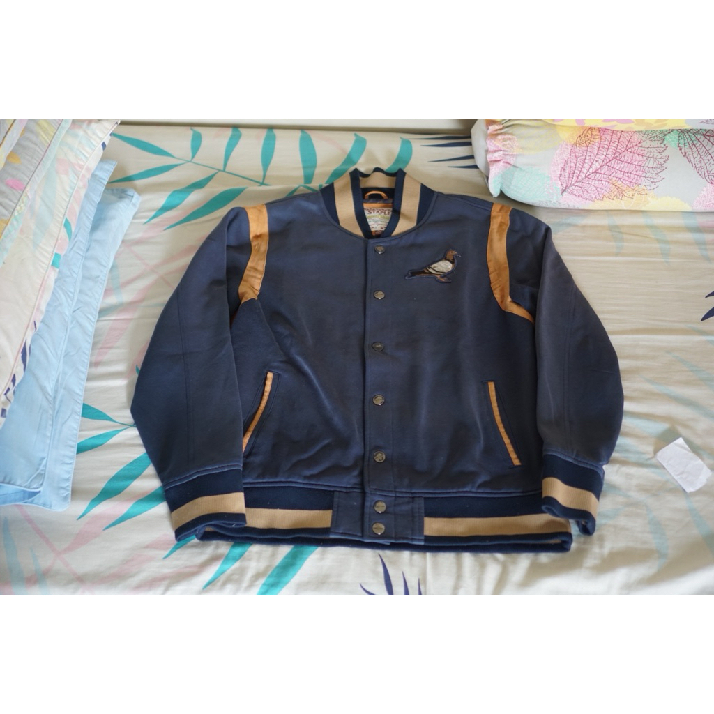 Jaket Varsity Staple
