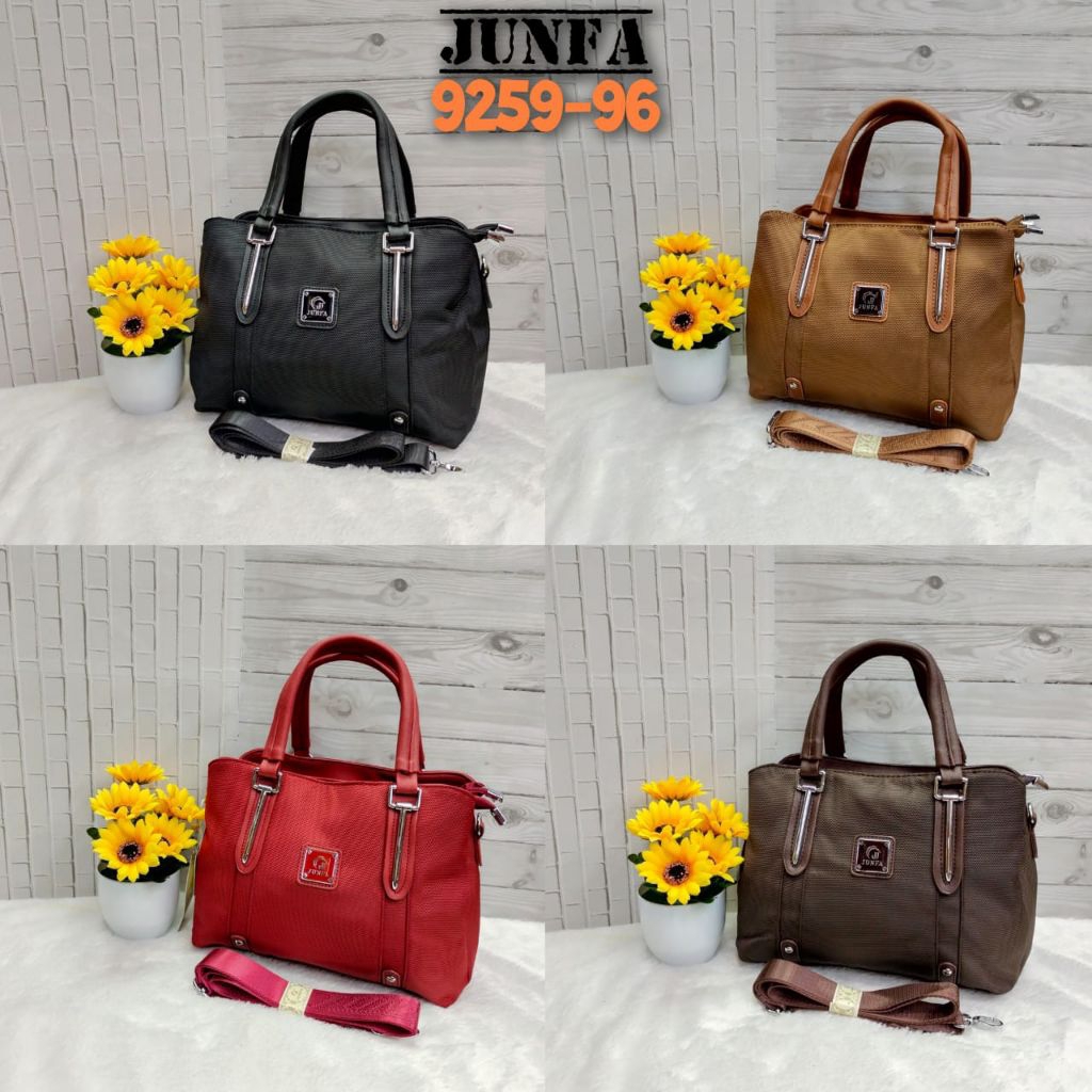 Junfa Besar Mami Bahan Kanvas