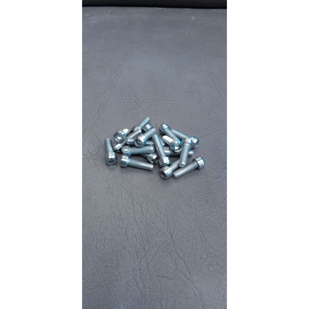 baut 10 panjang 2cm costum