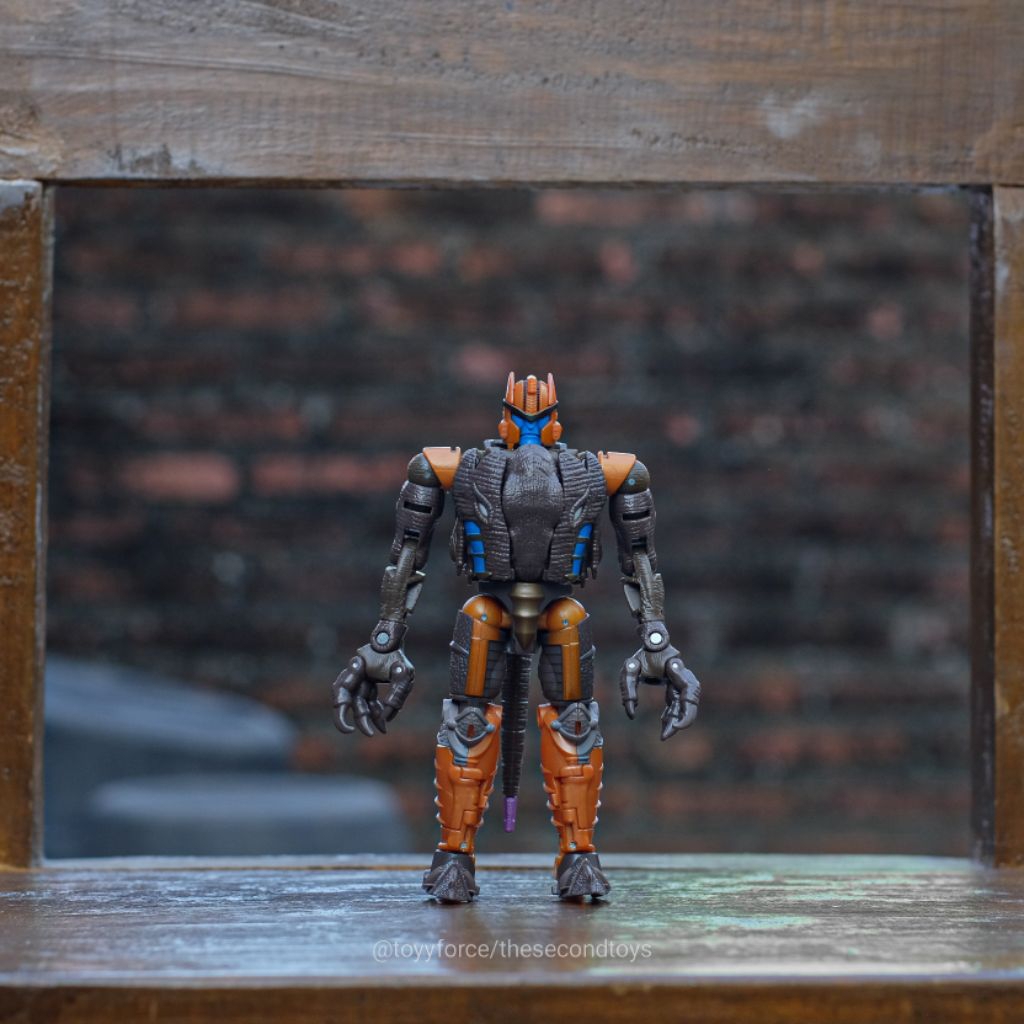 "CEK DESKRIPSI" Transformers WFC Kingdom Dinobot Raptor