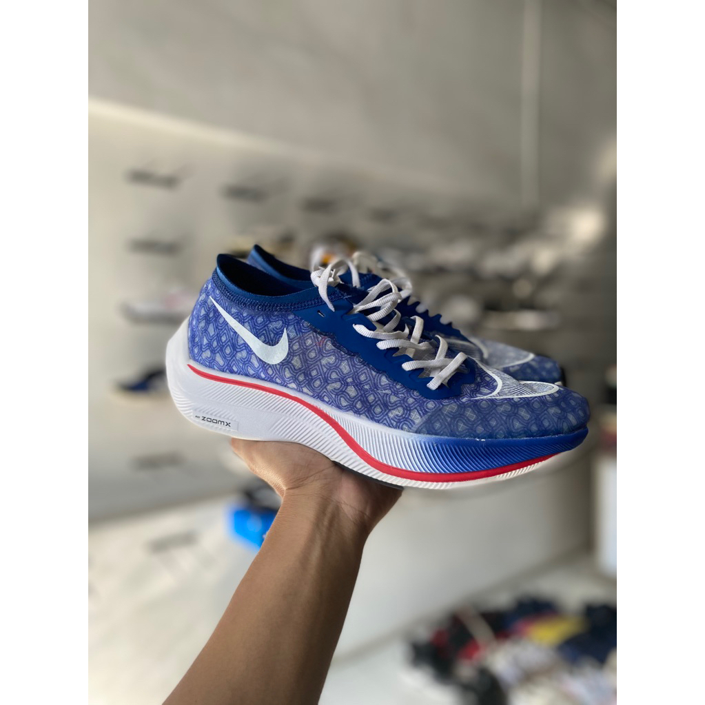 nike zoom X vaporfly