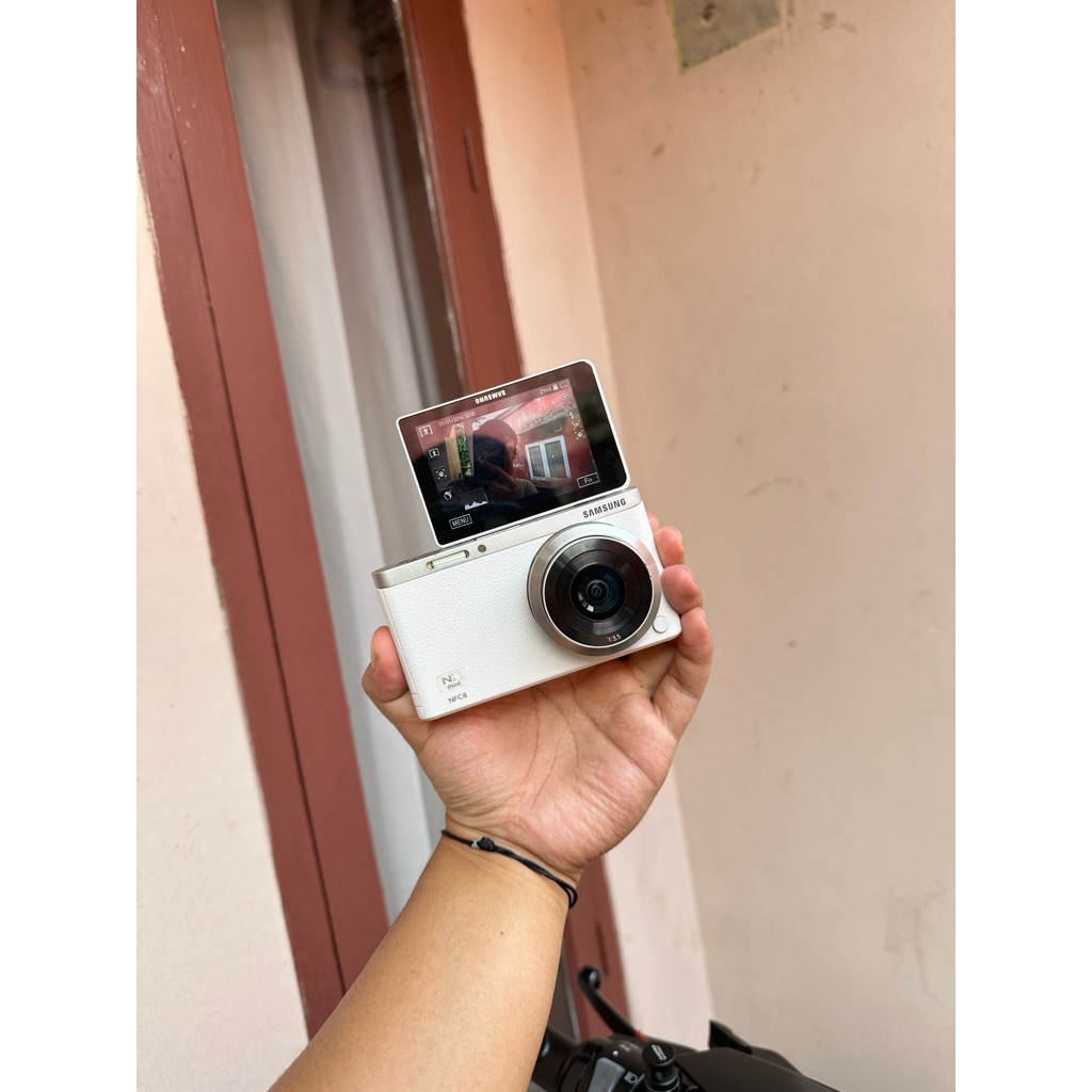Samsung NX mini
