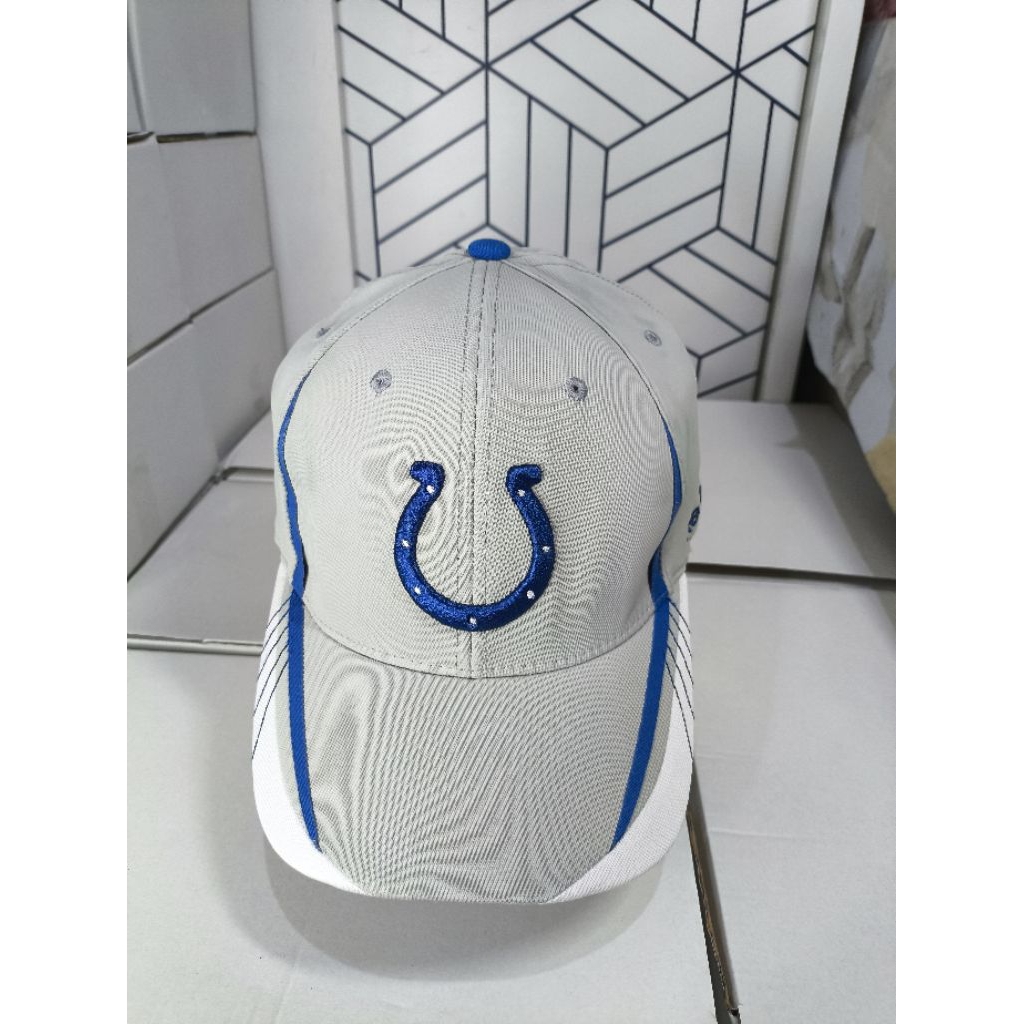 Topi Built Up Reebok Indianapolis Colts NFL Official On Field Fit Max 70 Reebok Fitted