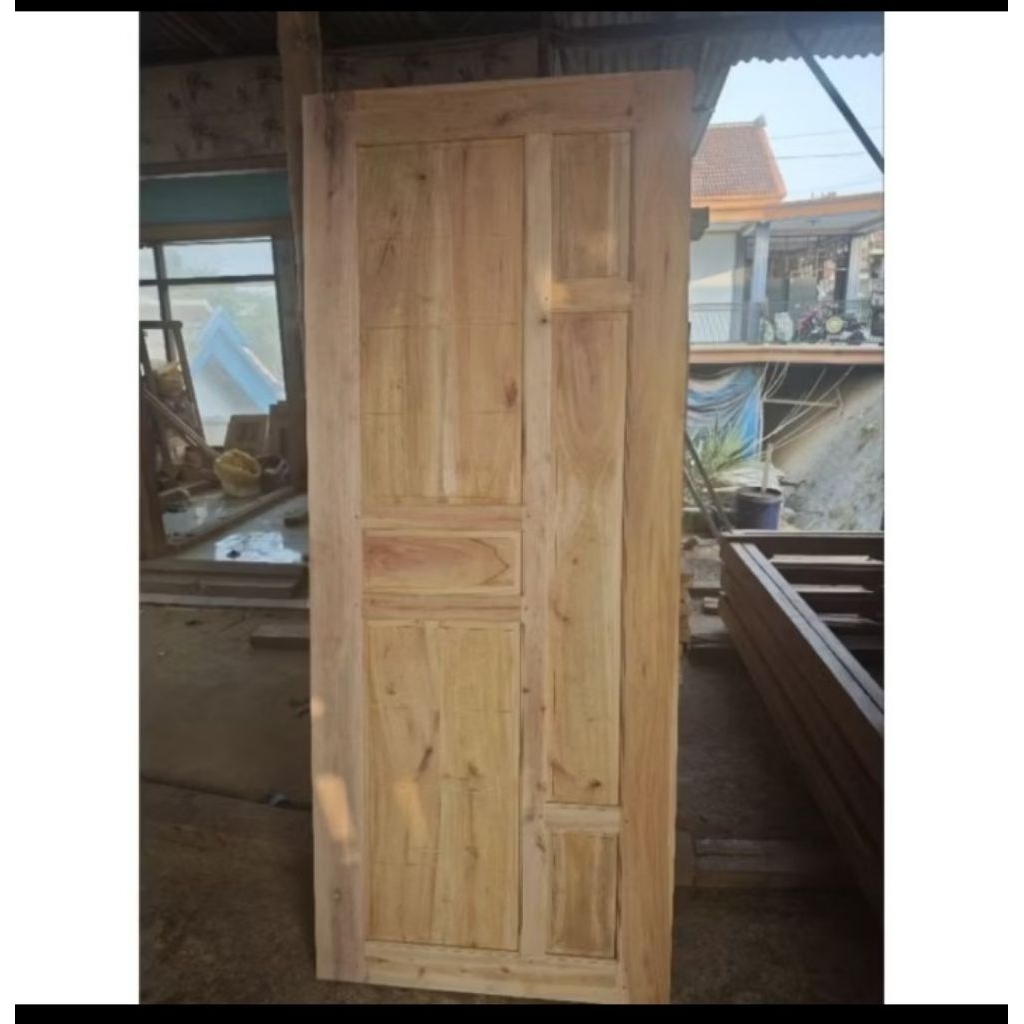 pintu kayu mahoni + kusen ukur kusen mengikuti pintu