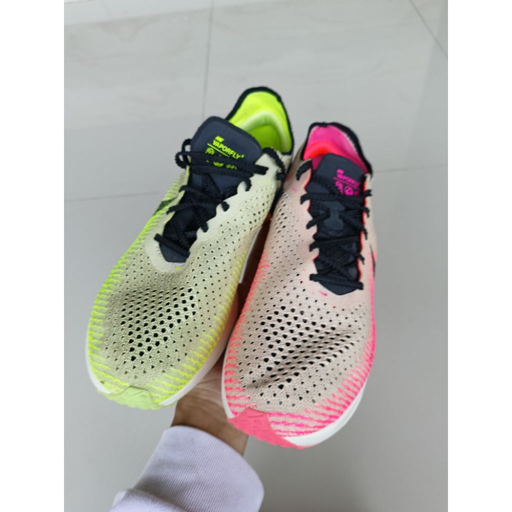 nike runing second size 45