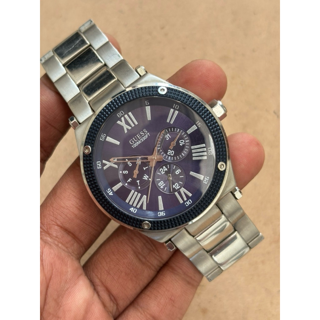 Jam Tangan Pria GUESS Klasik Style Baterai Stainless Steel Aksesoris Bekas Second Preloved Fashion K