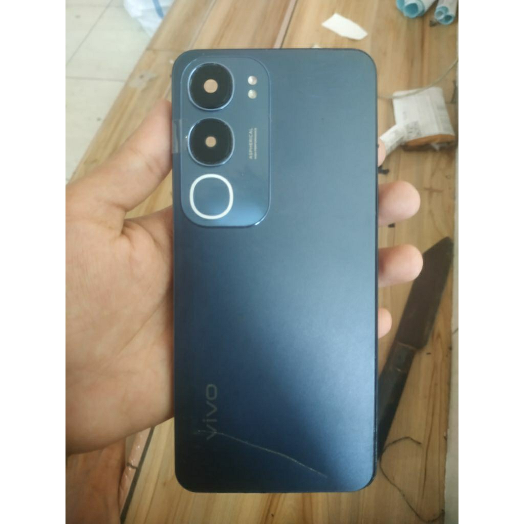 backdoor bekas vivo y19s tombol lengkap ada fingerprint fisik sesuai gambar