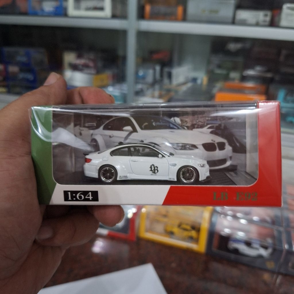 Fine Model Diecast Skala 64 BMW E92 M3 LBWK White