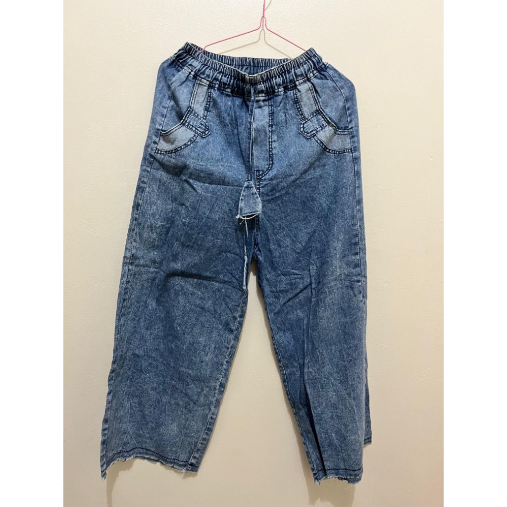 Preloved: Celana Kulot Jeans