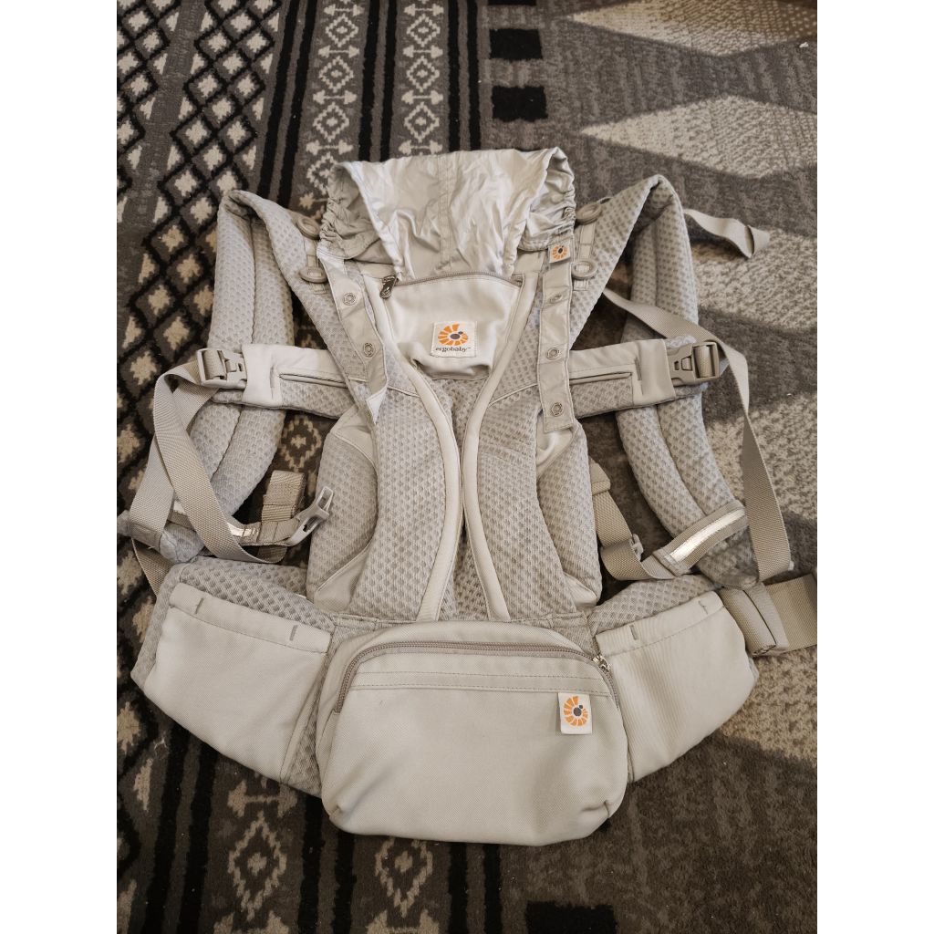 Ergobaby Omni Brezee original - Preloved Like new