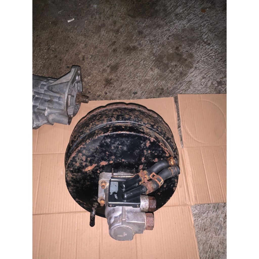 Servo Dyna/Dutro ori copotan