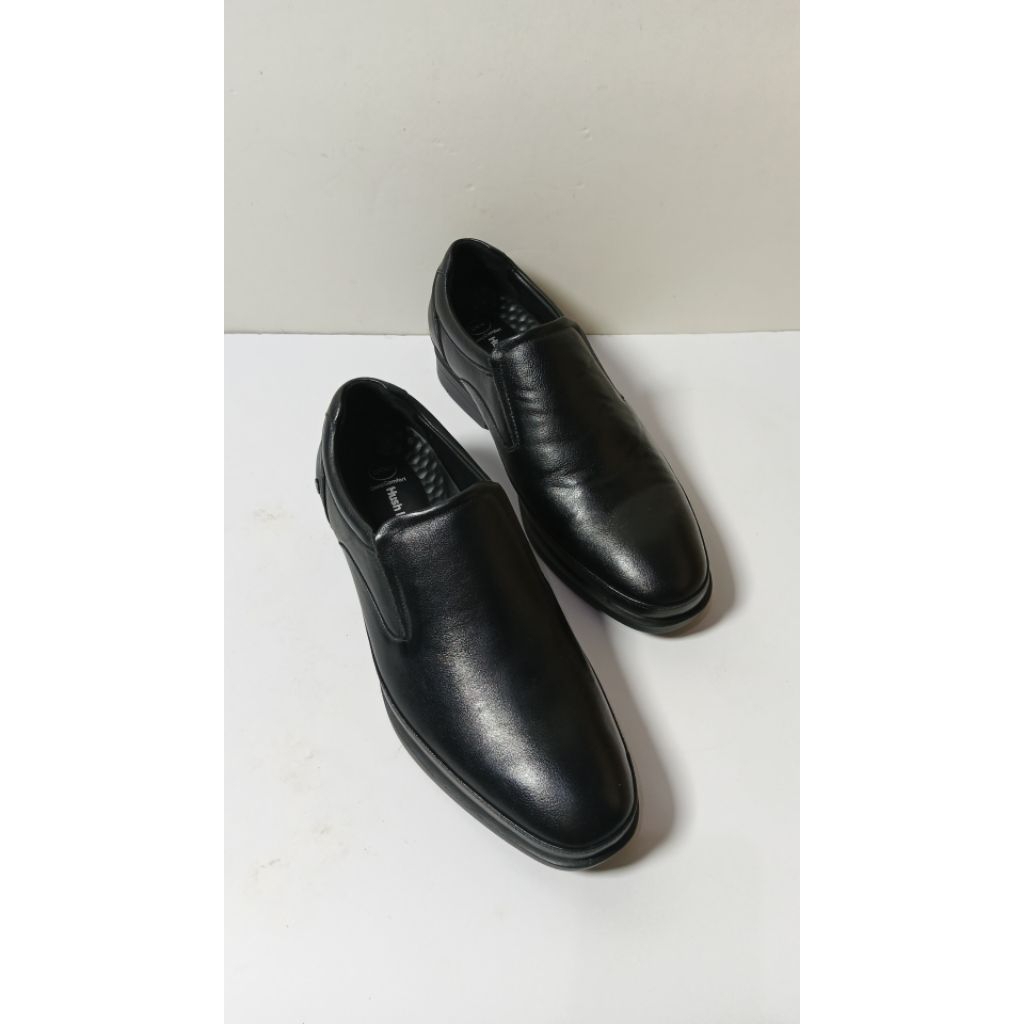 Hush Puppies Sepatu Formal Pria Size 41