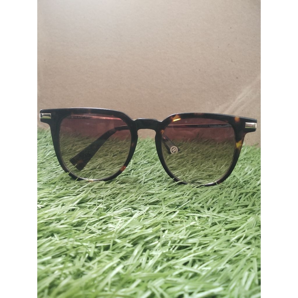 kacamata hitam original A BATHING APE
