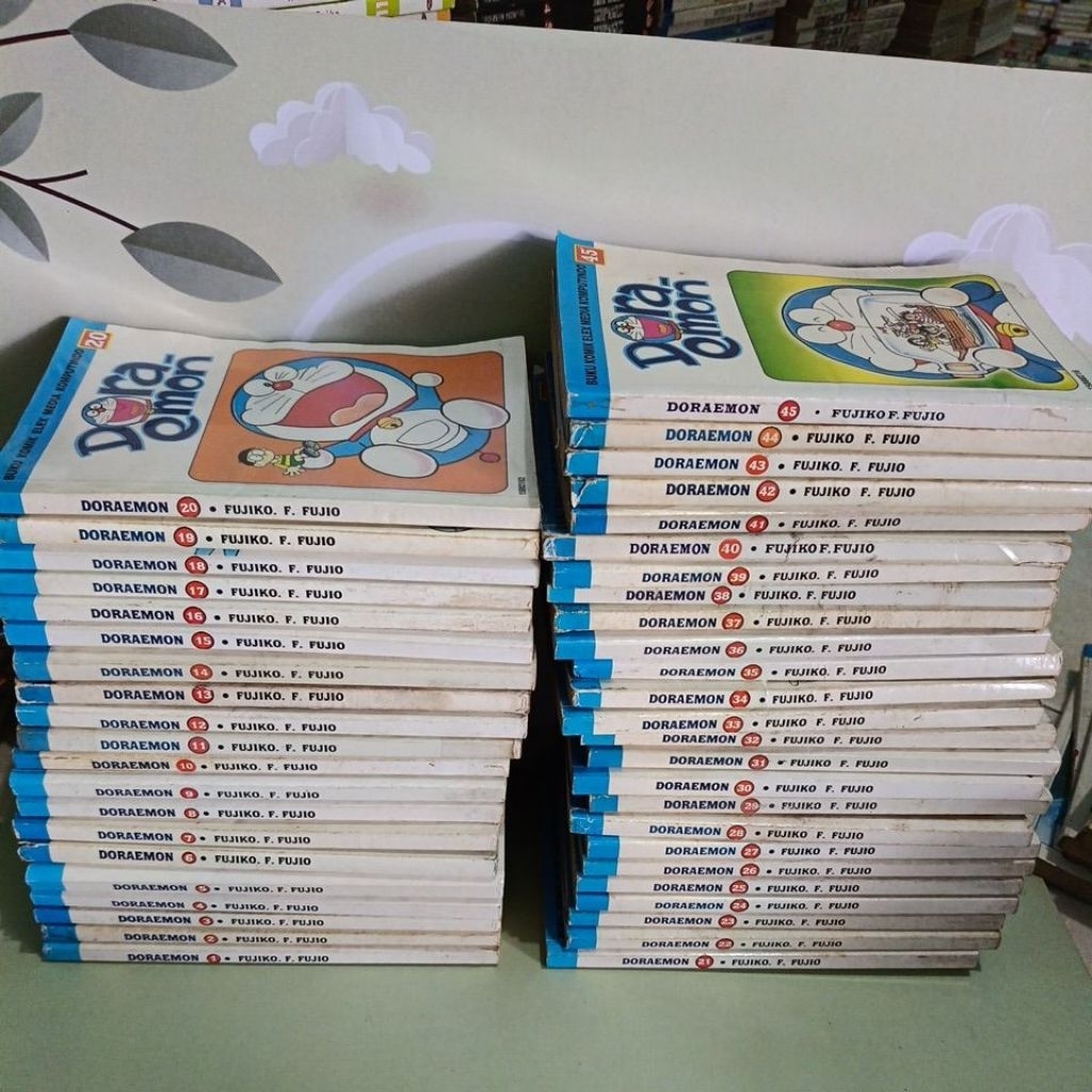 kOmik Doraemon Full set tamat 1-45 original elex