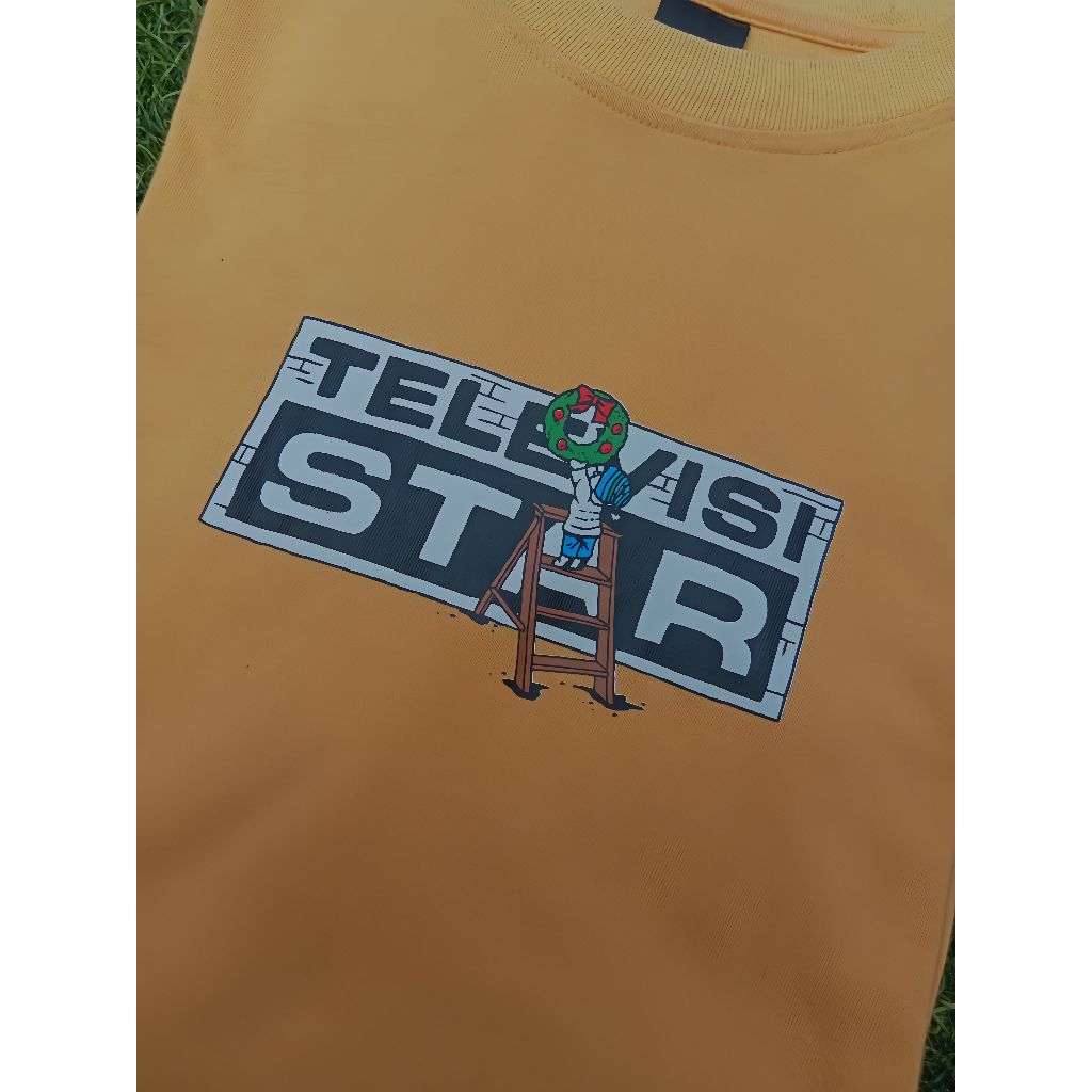 Tshirt televisi star