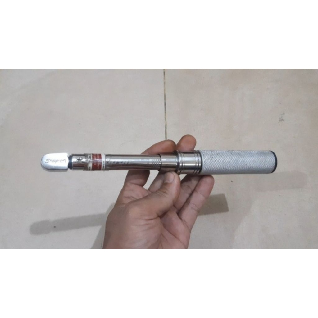 kunci torsi snap-on
