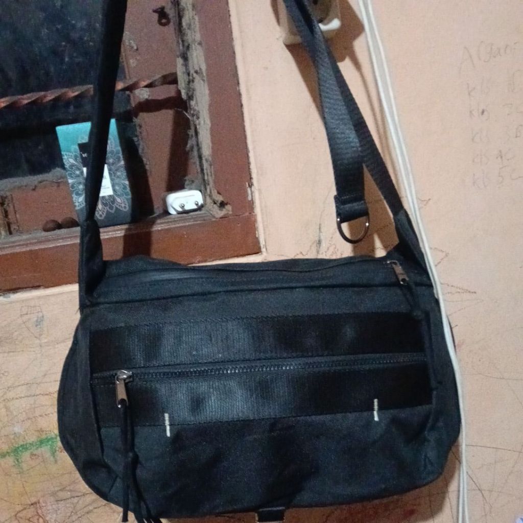 maison mined Sling medium