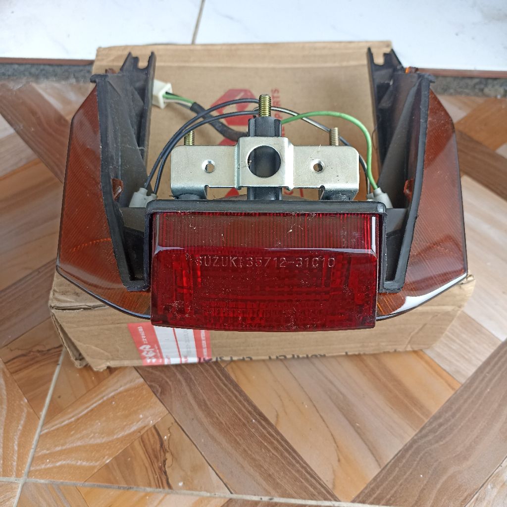 stop lamp tail light lampu belakang Suzuki crystal rc110 rgr crystal suzuki best 110 Original Japan