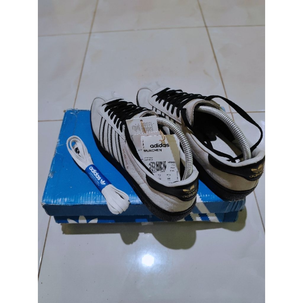 Adidas Munchen Sesame