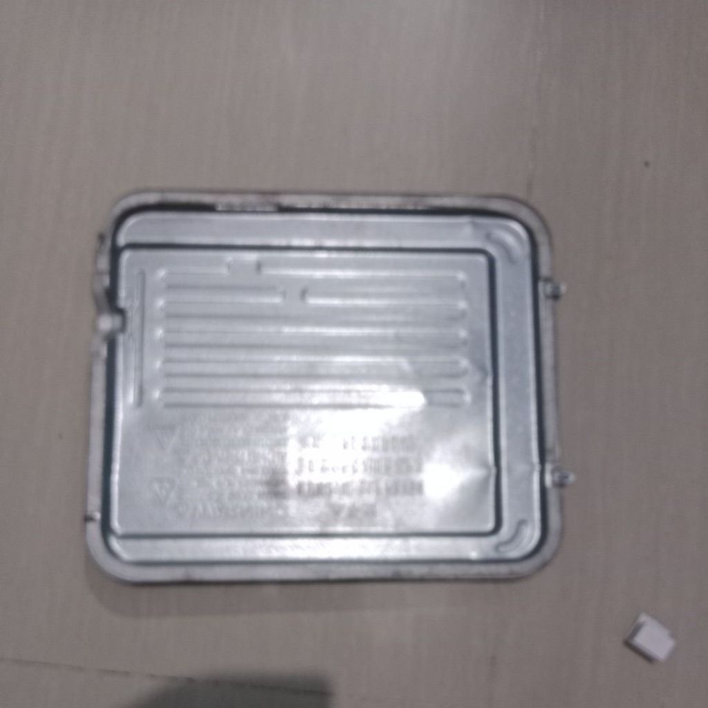 cover / tutup modul kulkas lg inverter 2 pintu model GN:B185SQBB bekas pakai
