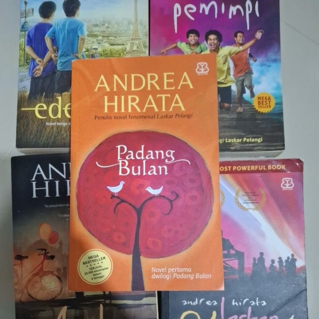 PRELOVED NOVEL PADANG BULAN ANDREA HIRATA
