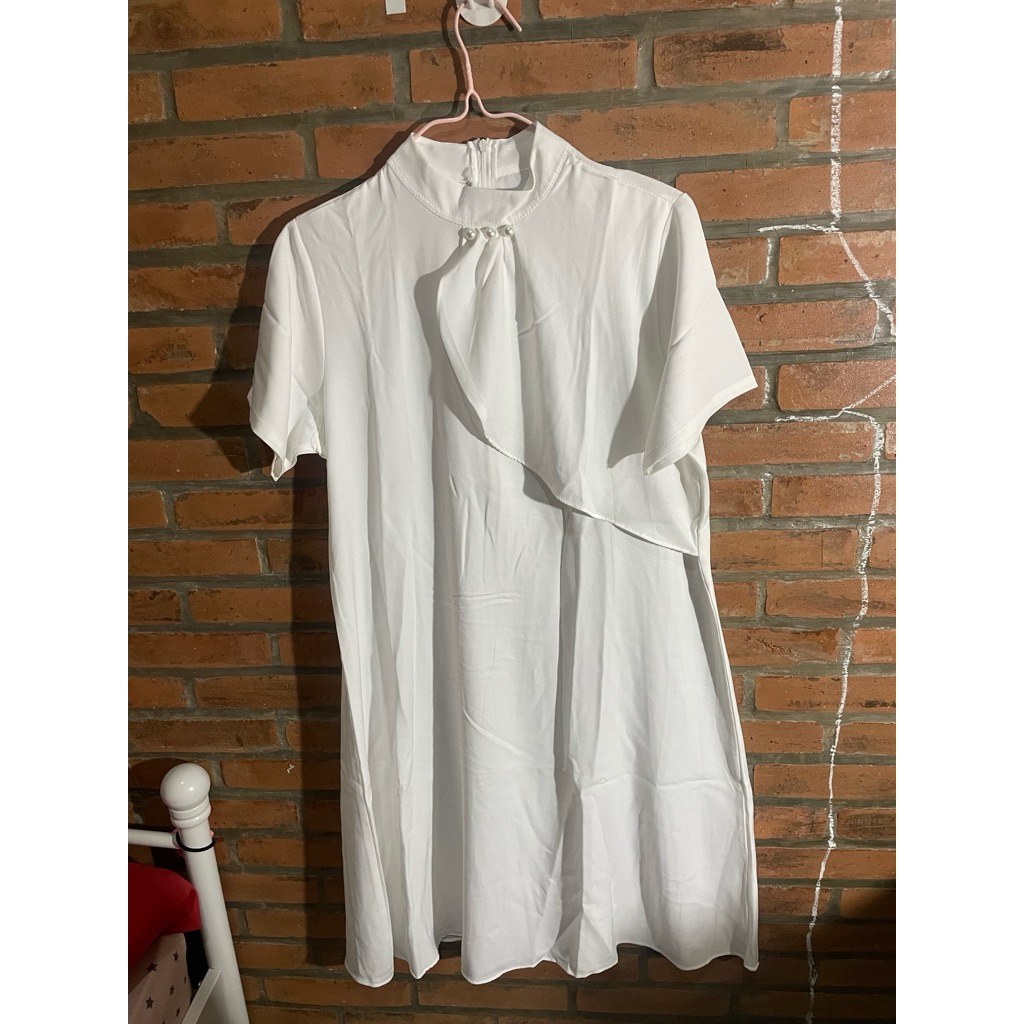Dress Midi Gaun Putih Polos