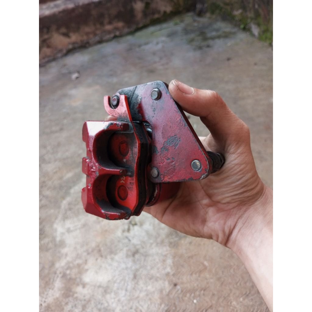 kaliper copotan Suzuki trs 118 2 piston