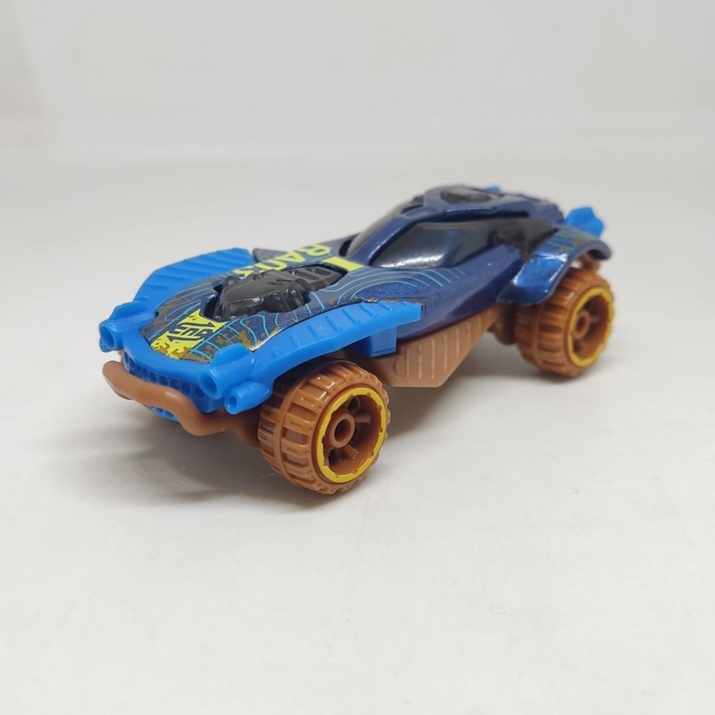 Hot Wheels Lose Dune A Soar Blue Gift Pack Series - HW SERIES