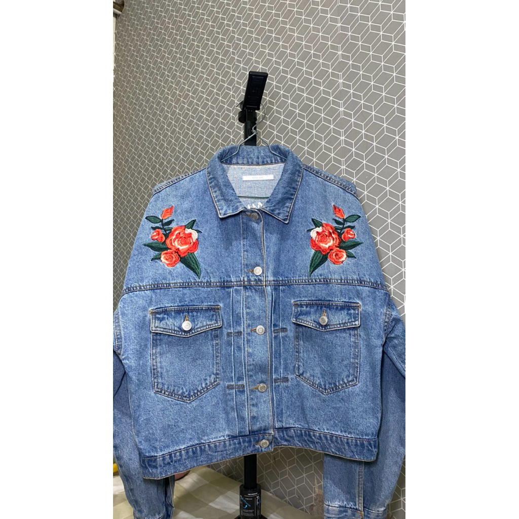 DENIM JACKET  BORDIR BOXY