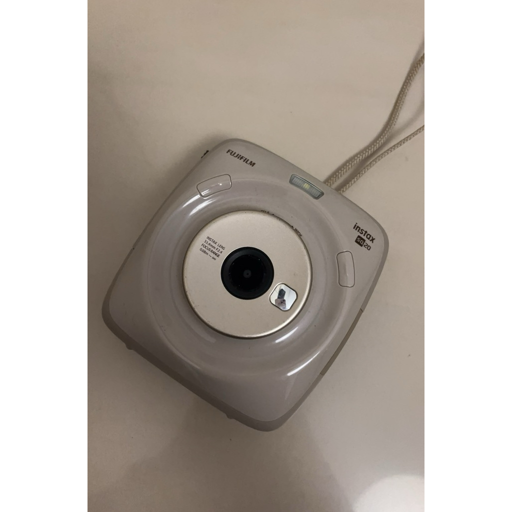 Fujifilm Instax SQ20 Polaroids Square