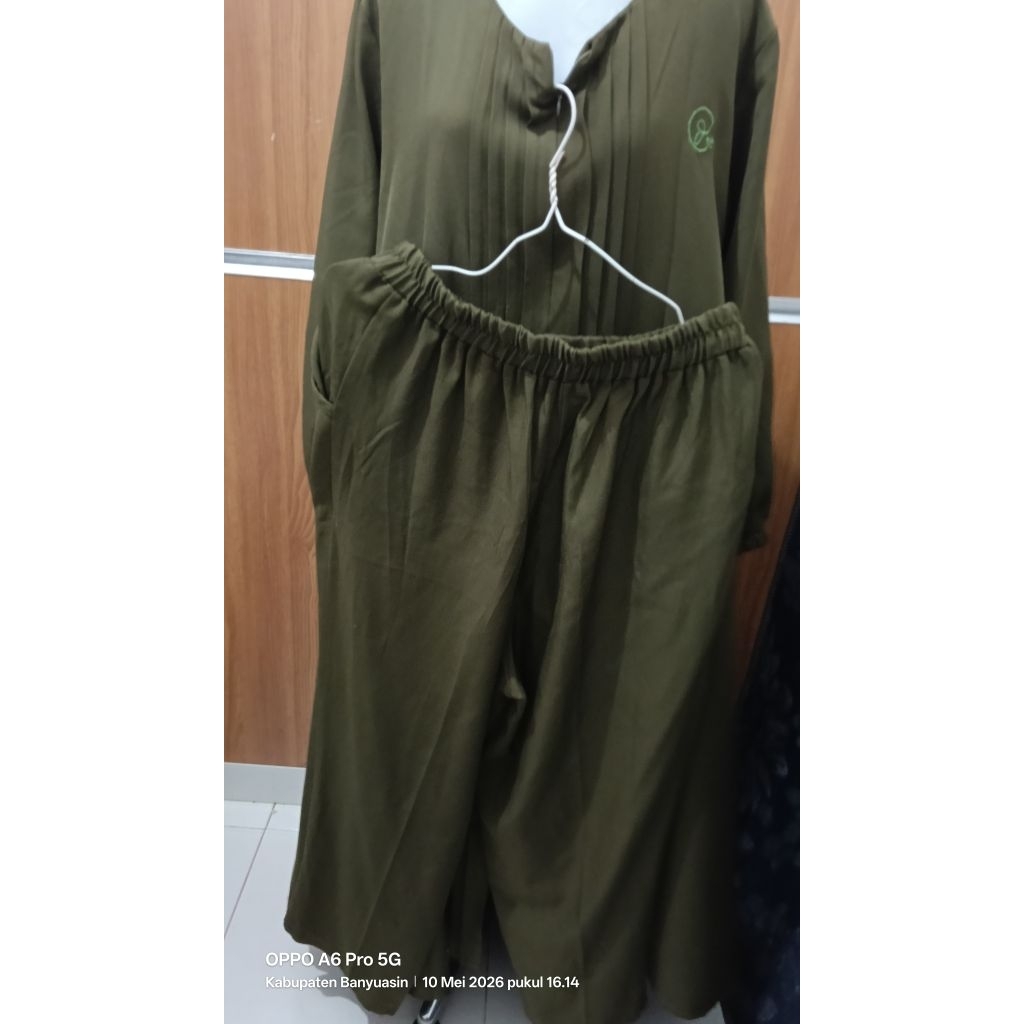 pl Setcel gamis khaki simple Cantik Jumbo Branded