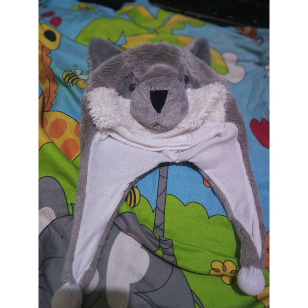 topi boneka hewan