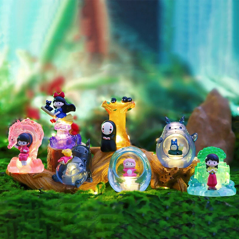 MAINAN BLIND BOX GHIBLI + LAMPU 1040-46