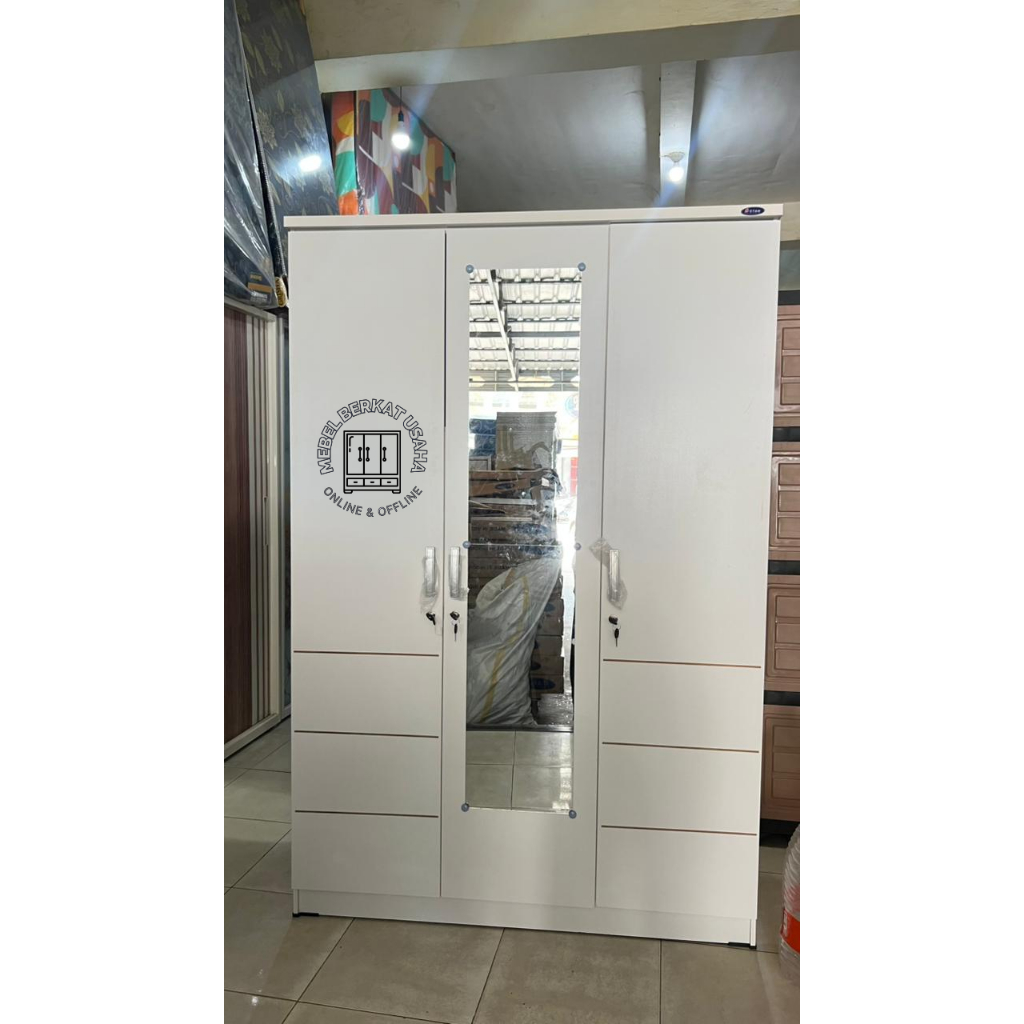 Lemari Pakaian 3 Pintu Minimalis LCBP Karin