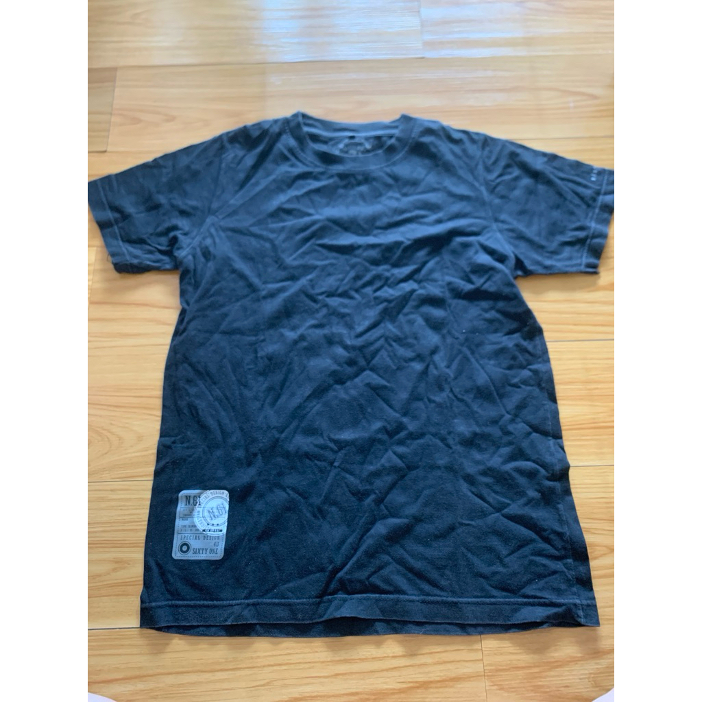 OBRAL SALE BAJU KAOS LAKI LAKI NUMBER SIXTY ONE SIZE S ORIGINAL 100% TERMURAH TERLARIS