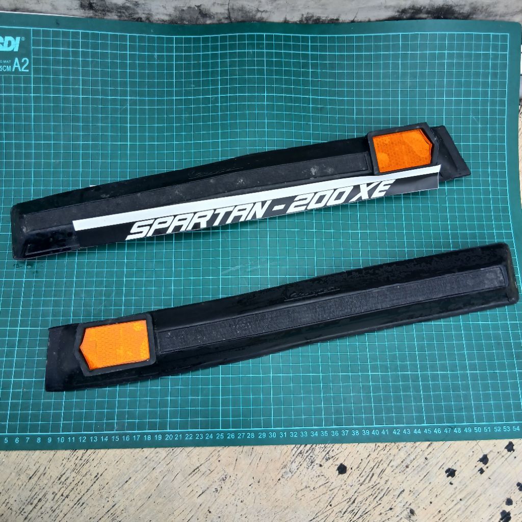 Trim tepong vespa model spartan TRIM TEPONG VESPA MODEL SPARTAN